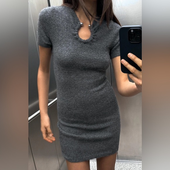 Zara NWT gray short sleeve sweater knit mini dress, silver ring metal applique - Picture 2 of 5